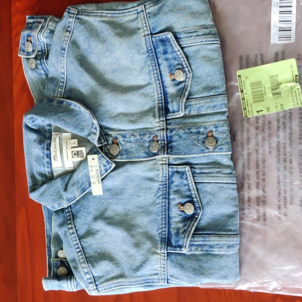 Men's jean jacket